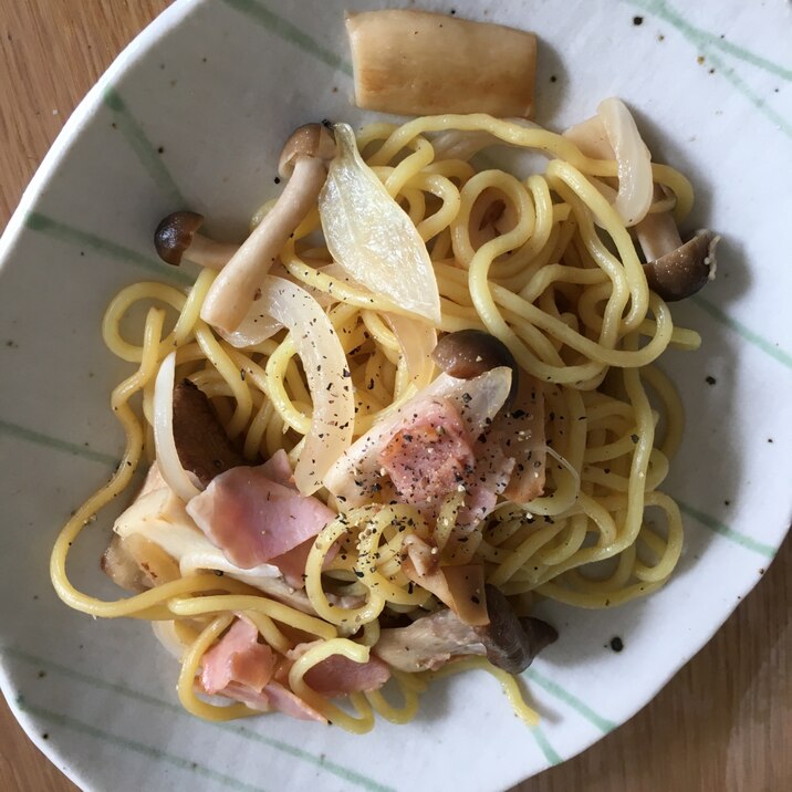 きのこのバター醤油焼きそば